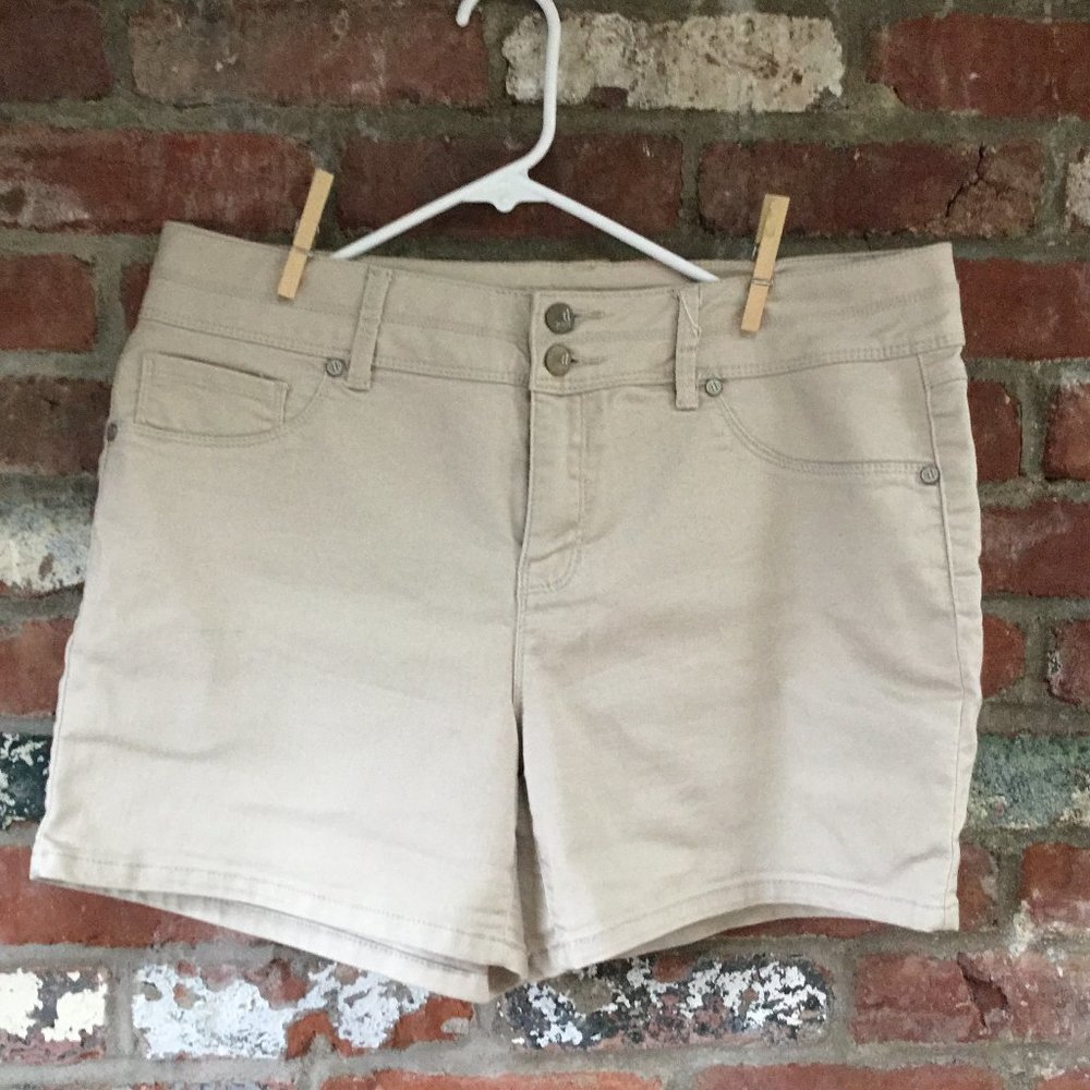 d. jeans Shorts size 14